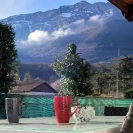Lacs Et Montagnes Terrasse 2 / 8 Pers Claix  Exterior photo