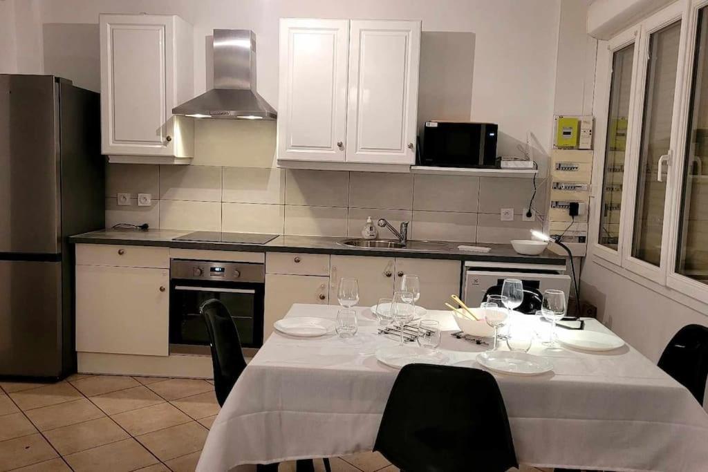 Lacs Et Montagnes Terrasse 2 / 8 Pers * Claix (Isere)