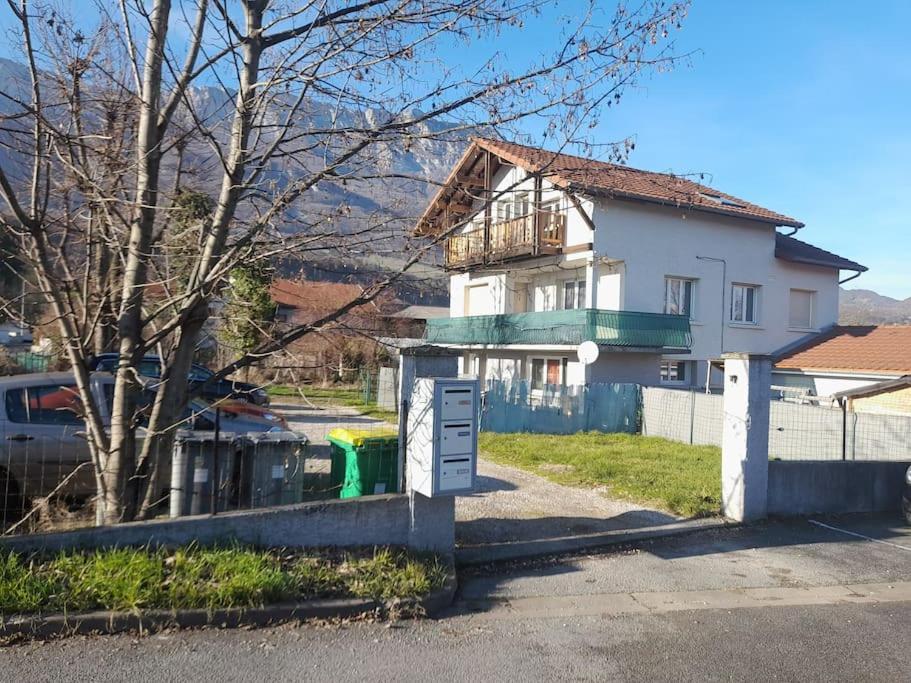 Apartment Lacs Et Montagnes Terrasse 2 / 8 Pers
